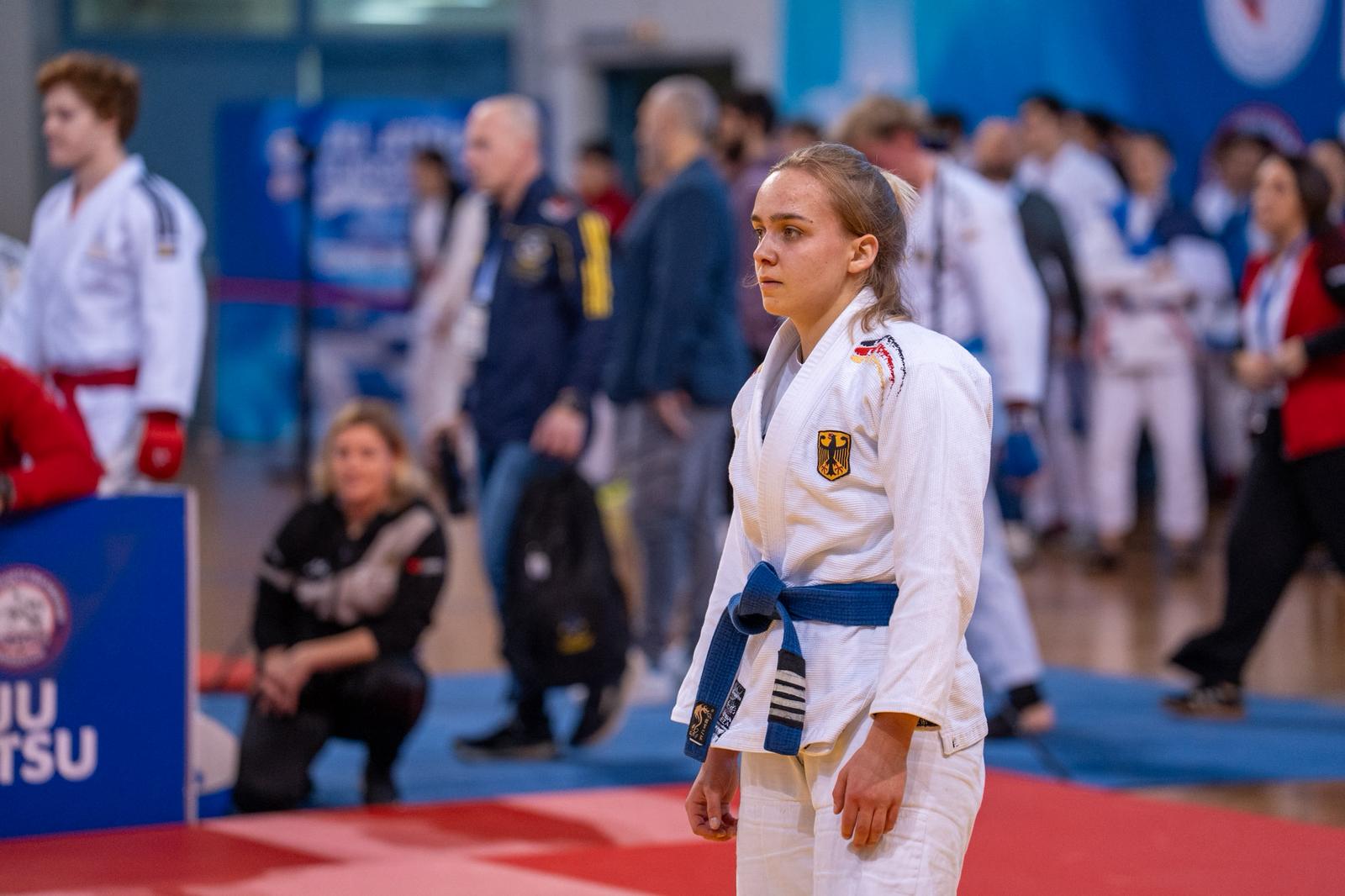 Maja Hansen zeigt Einsatz bei den Paris Open