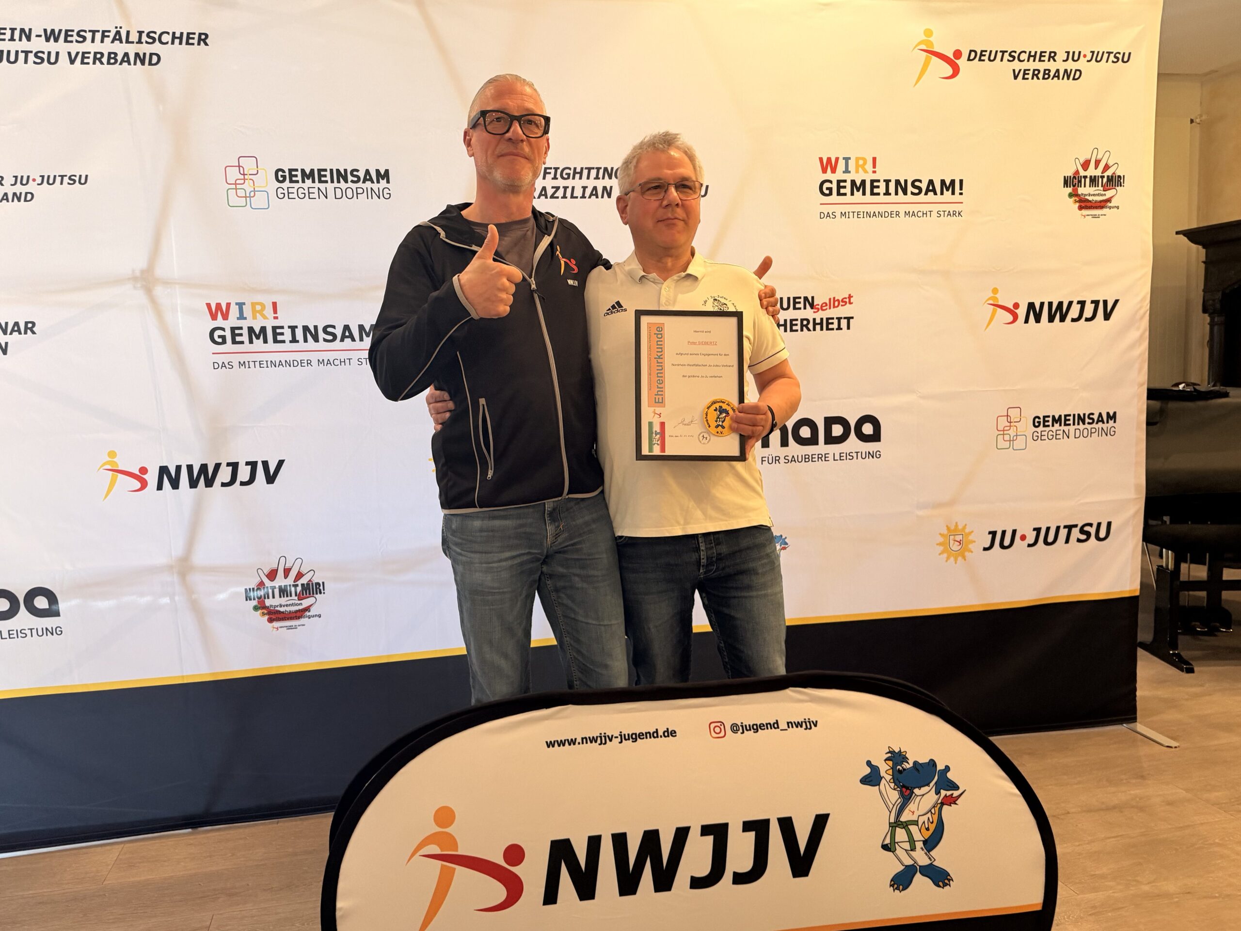 Verleihung des golden JuJus an Peter Siebertz